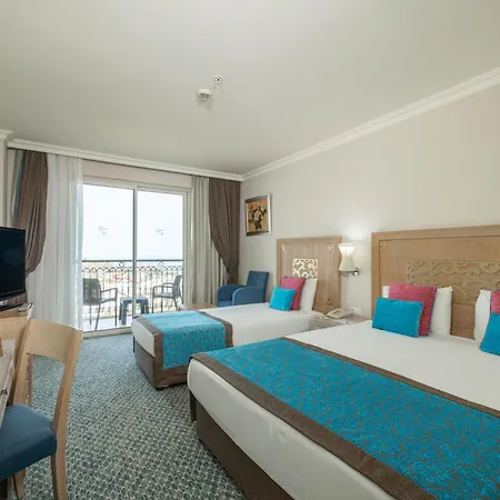 Crystal Family & Station touristique Belek