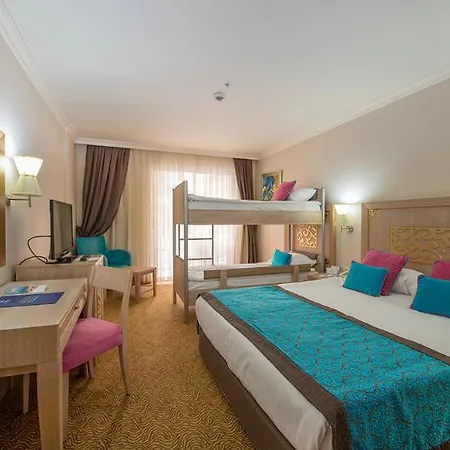 Crystal Family & Station touristique 5*